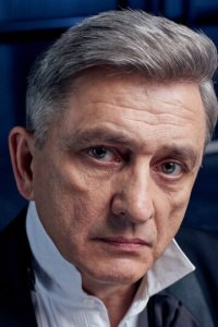 Анатолий Петров